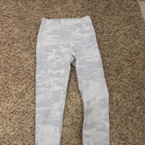 lululemon under wunder leggings size 2